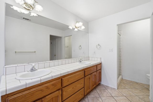 1710 S Homsy Avenue, Fresno, CA 93727