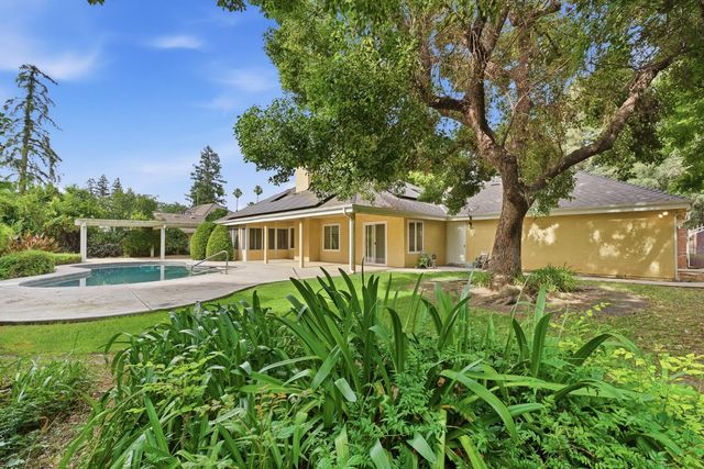 1710 S Homsy Avenue, Fresno, CA 93727