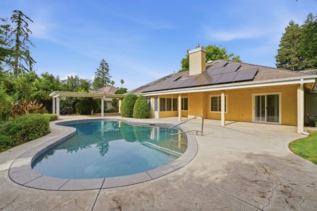 1710 S Homsy Avenue, Fresno, CA 93727