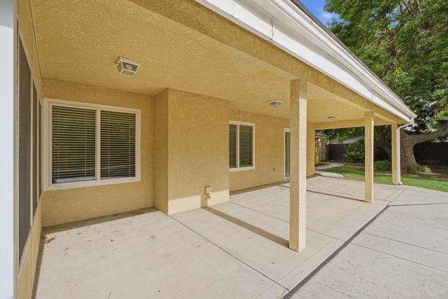 1710 S Homsy Avenue, Fresno, CA 93727