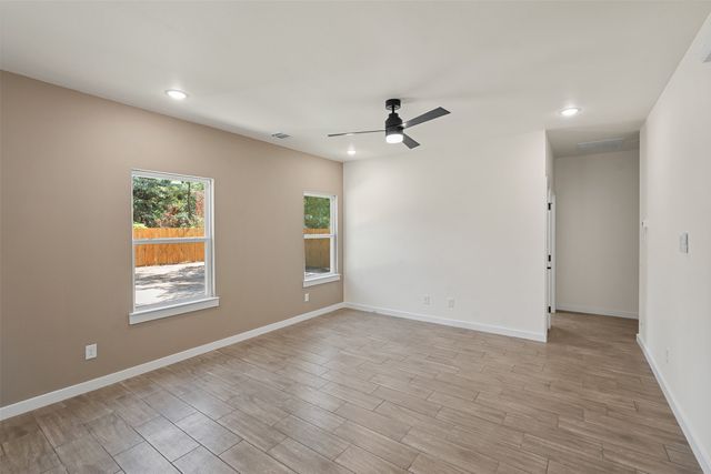 6136 Apache Drive, Mabank, TX 75156