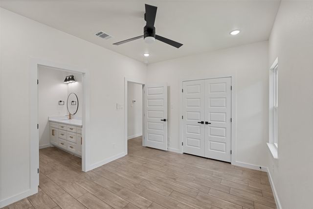6136 Apache Drive, Mabank, TX 75156