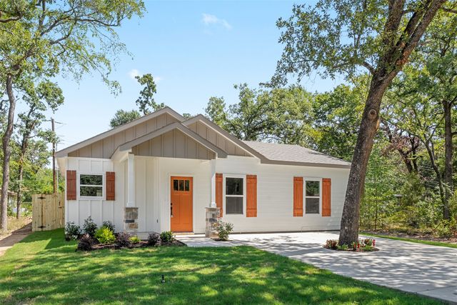 6136 Apache Drive, Mabank, TX 75156