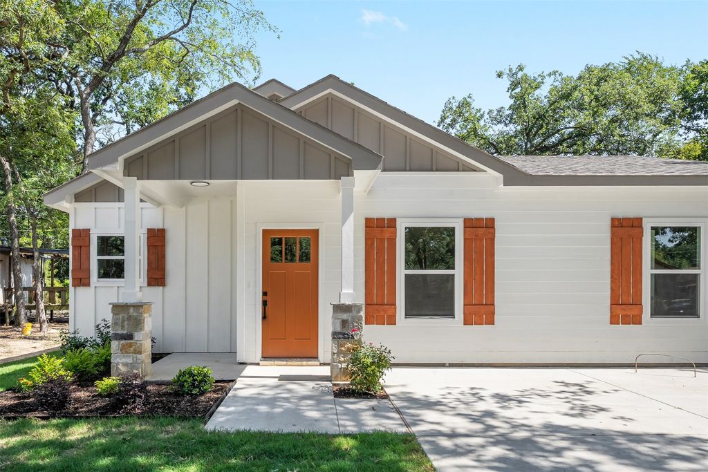 6136 Apache Drive, Mabank, TX 75156