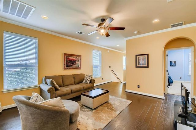 11929 Terraza CIR TH37, Austin, TX 78726