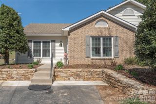 11 Pearl Street #A, Black Mountain, NC 28711