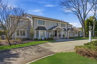17 Quaker Ridge Road, Brookville, NY 11545