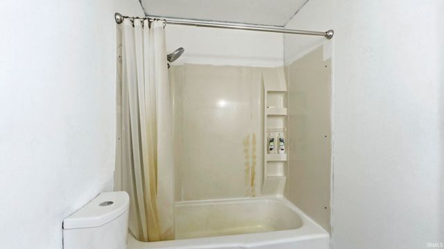 10290 S State Road 9, Columbia City, IN 46725