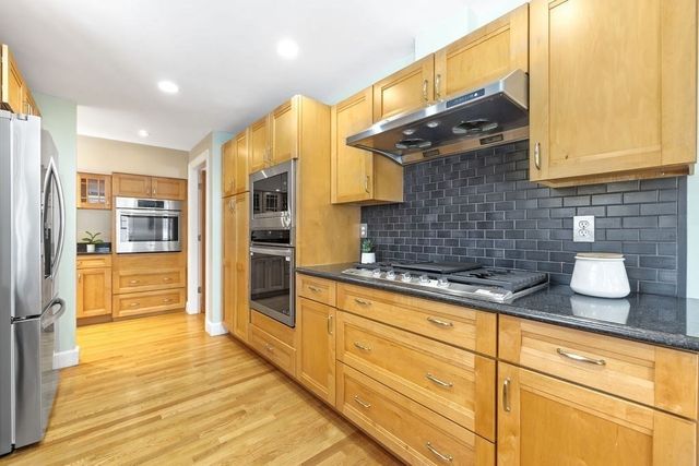 17 Lindbergh Avenue, Needham, MA 02494