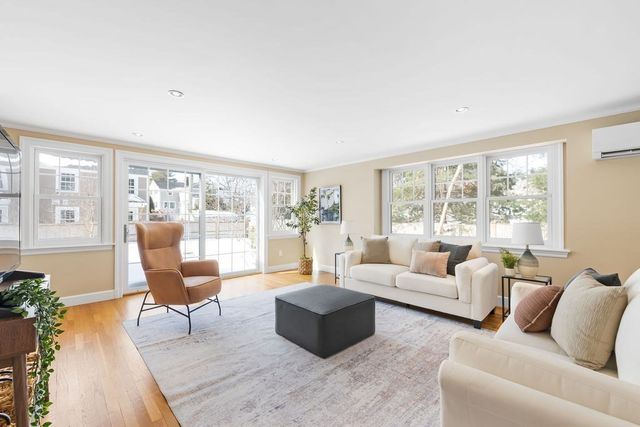 17 Lindbergh Avenue, Needham, MA 02494