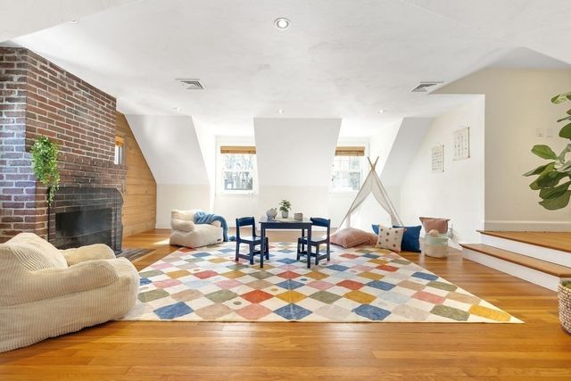 17 Lindbergh Avenue, Needham, MA 02494