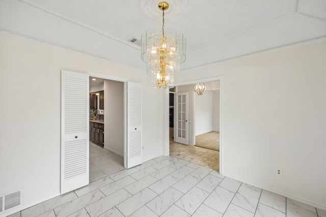 1908 Scarlett Court, Arlington, TX 76012