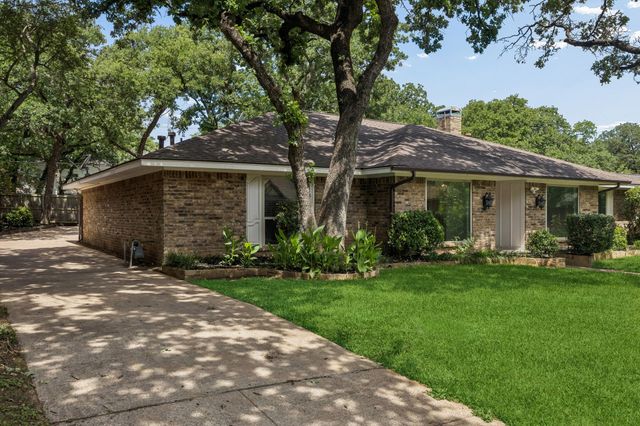 1908 Scarlett Court, Arlington, TX 76012