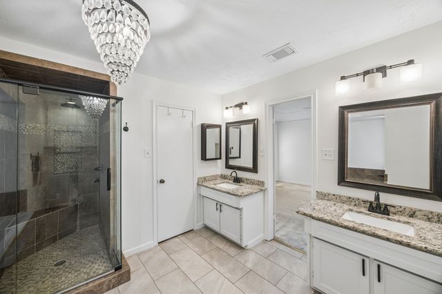 1908 Scarlett Court, Arlington, TX 76012