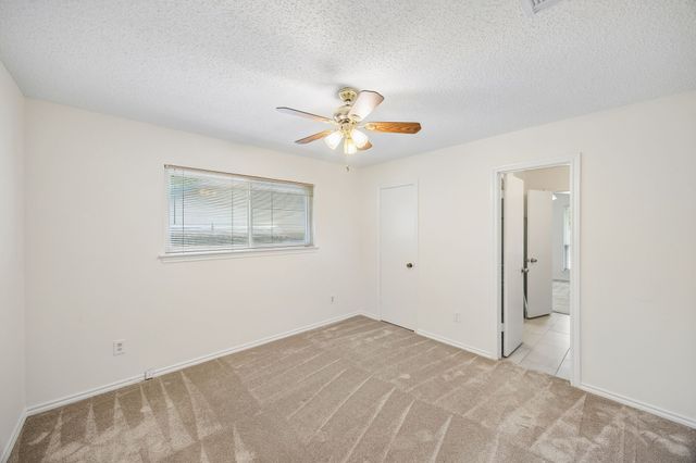 1908 Scarlett Court, Arlington, TX 76012