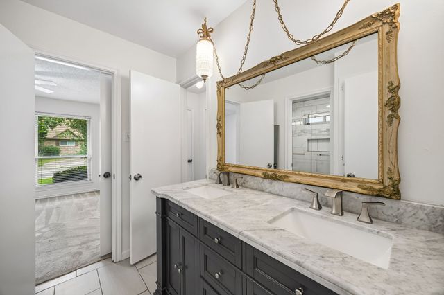 1908 Scarlett Court, Arlington, TX 76012