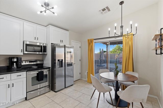 1404 W MONTEBELLO Avenue, Apache Junction, AZ 85120