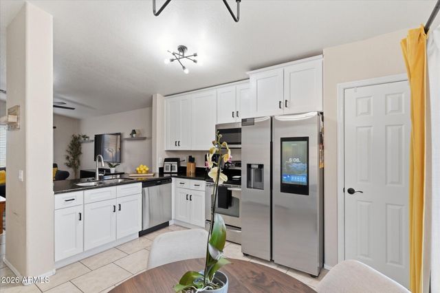 1404 W MONTEBELLO Avenue, Apache Junction, AZ 85120