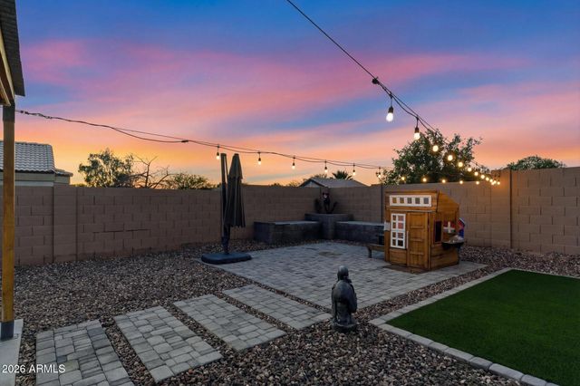 1404 W MONTEBELLO Avenue, Apache Junction, AZ 85120