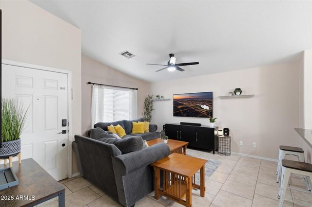 1404 W MONTEBELLO Avenue, Apache Junction, AZ 85120