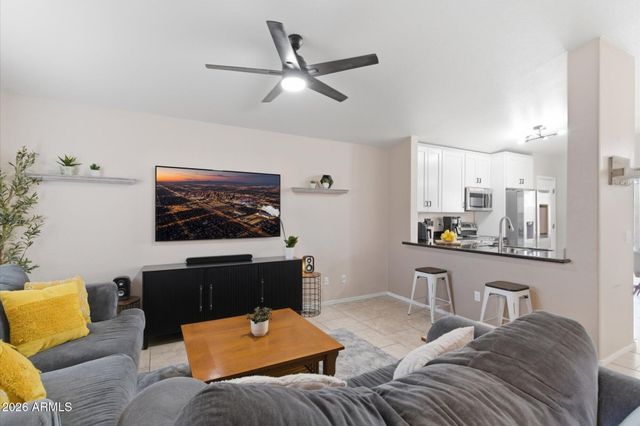 1404 W MONTEBELLO Avenue, Apache Junction, AZ 85120