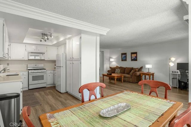 1110 W 10th Street 104, San Pedro, CA 90731