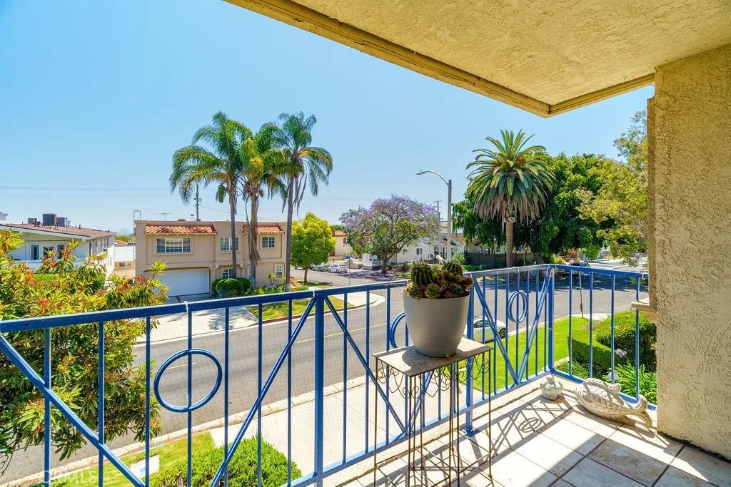 1110 W 10th Street 104, San Pedro, CA 90731