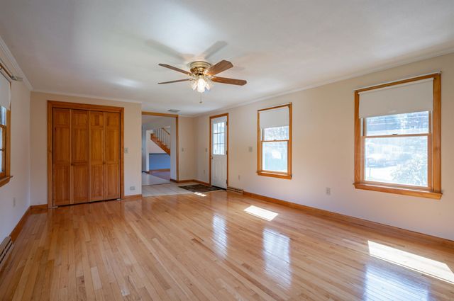 17 Stevens Avenue, Merrimack, NH 03054