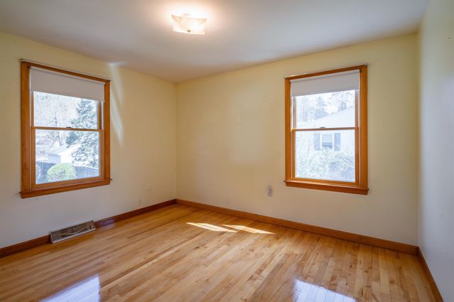 17 Stevens Avenue, Merrimack, NH 03054