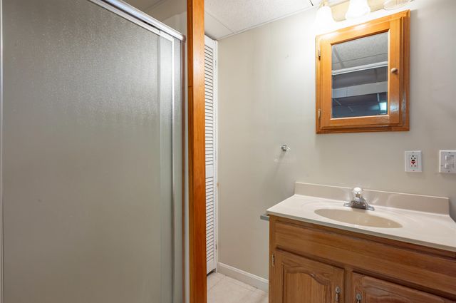 17 Stevens Avenue, Merrimack, NH 03054
