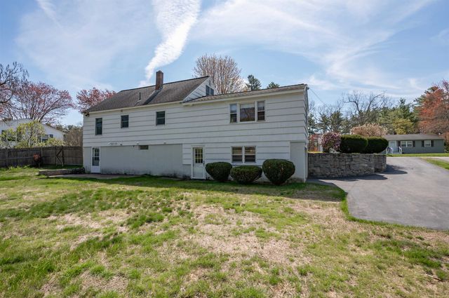 17 Stevens Avenue, Merrimack, NH 03054