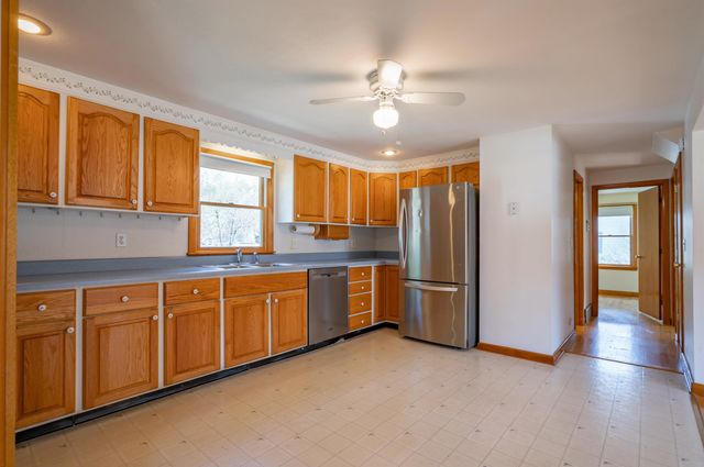 17 Stevens Avenue, Merrimack, NH 03054