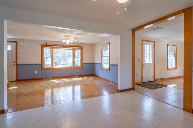 17 Stevens Avenue, Merrimack, NH 03054