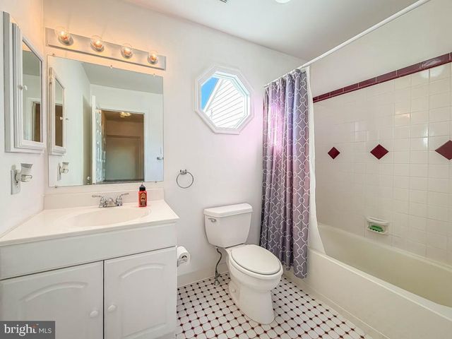 1003 WATERFORD RD, Yardley, PA 19067