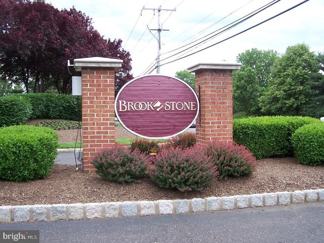 1003 WATERFORD RD, Yardley, PA 19067