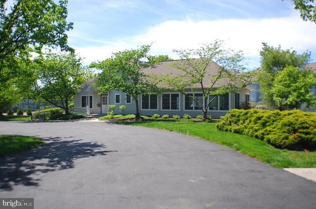 1003 WATERFORD RD, Yardley, PA 19067