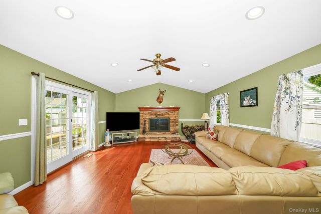 16 Kensington Avenue, Massapequa, NY 11758