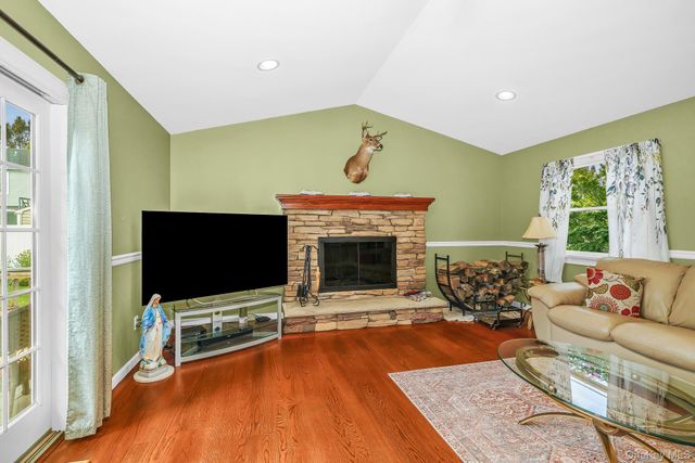 16 Kensington Avenue, Massapequa, NY 11758