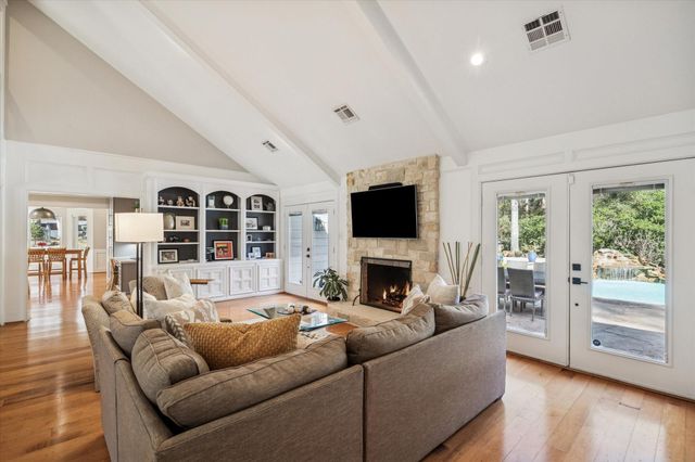 2626 Royal Trail Drive, Kingwood, TX 77339