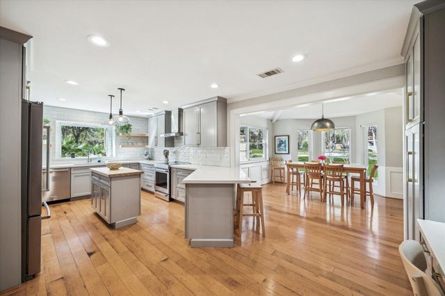 2626 Royal Trail Drive, Kingwood, TX 77339