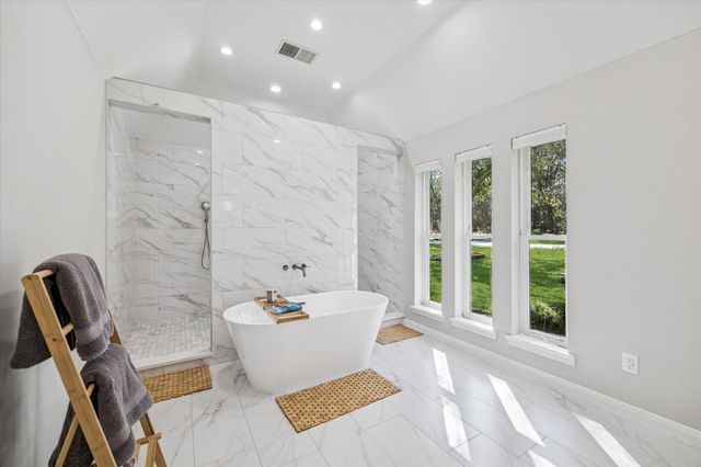 2626 Royal Trail Drive, Kingwood, TX 77339