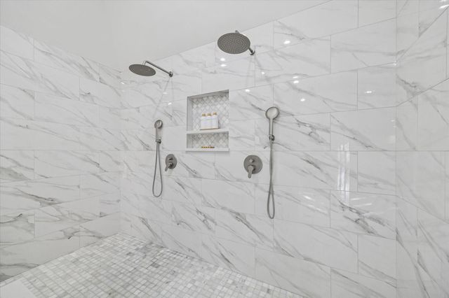 2626 Royal Trail Drive, Kingwood, TX 77339