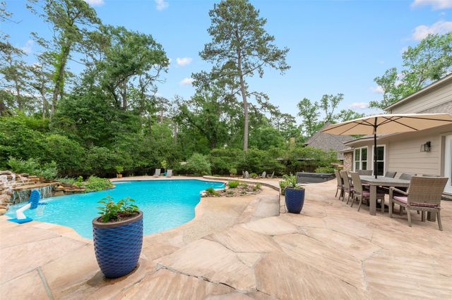 2626 Royal Trail Drive, Kingwood, TX 77339