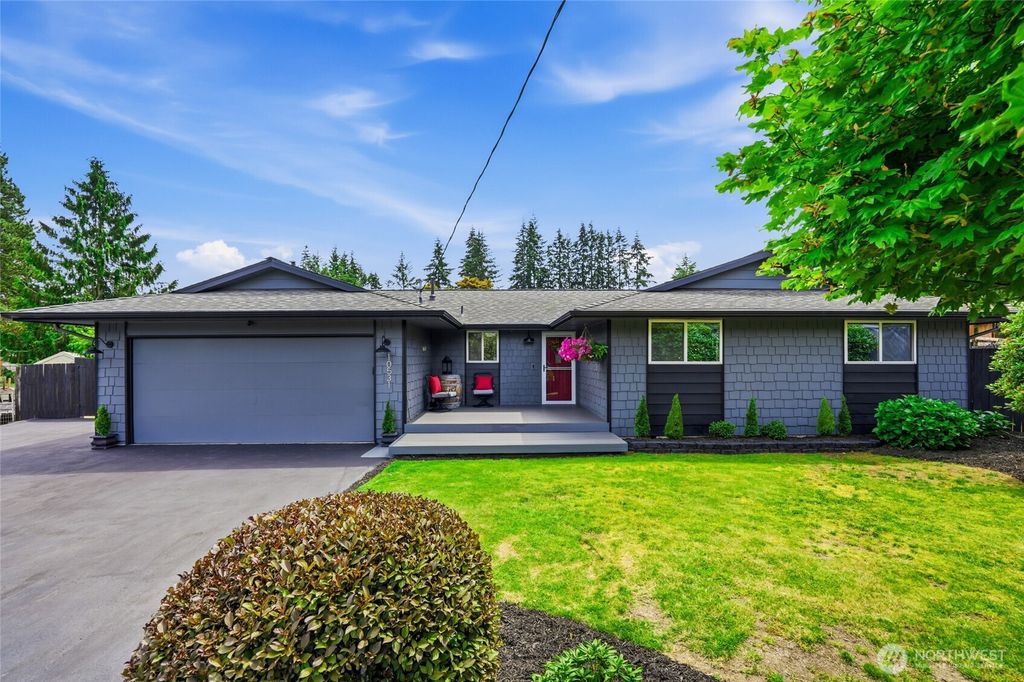 10531 25th Drive SE, Everett, WA 98208