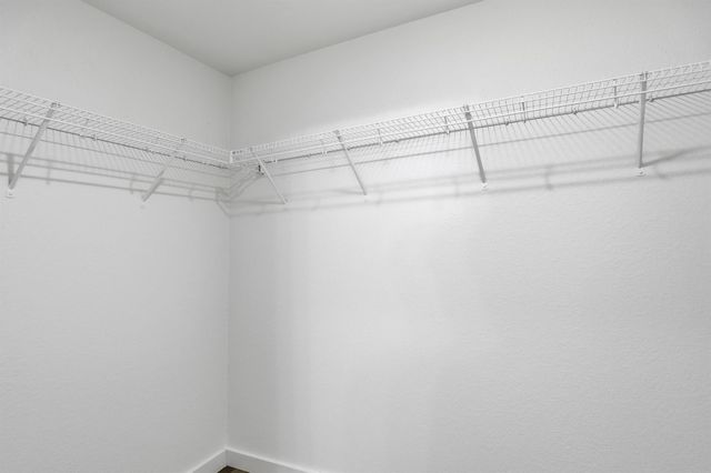 4001 Cressler LN 15G, Jarrell, TX 76537