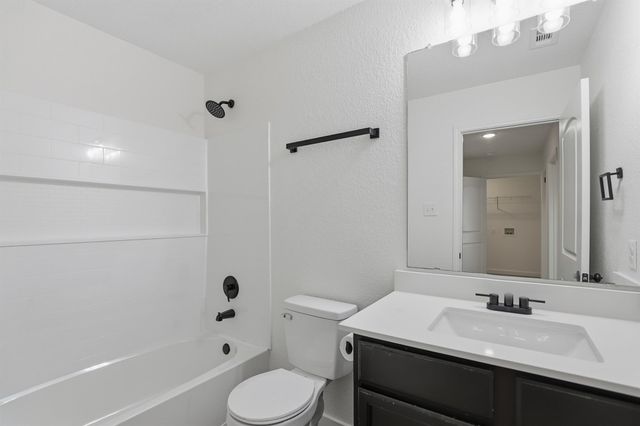 4001 Cressler LN 15G, Jarrell, TX 76537