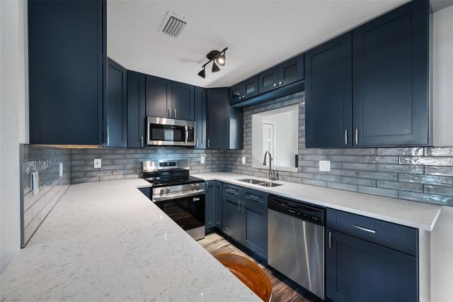 4931 HALIFAX DRIVE, Tampa, FL 33615