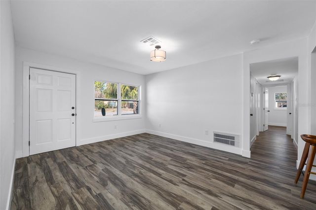 4931 HALIFAX DRIVE, Tampa, FL 33615