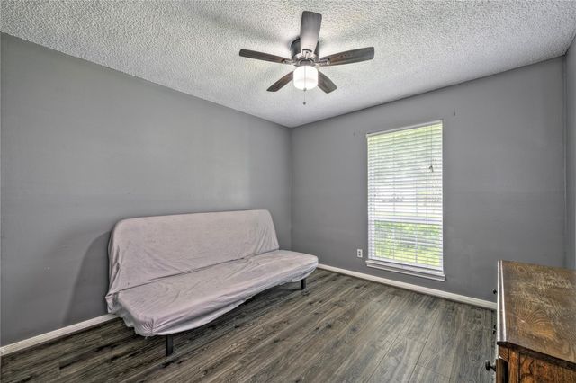 1914 Woodway Drive, Woodbranch, TX 77357