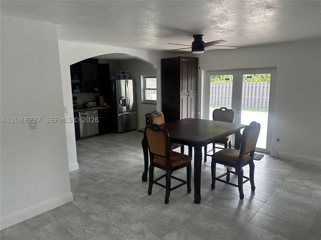 11611 SW 122nd Ave, Miami, FL 33186